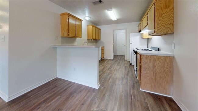 Building Photo - 3623 Elaine Dr