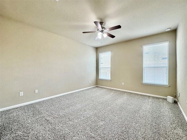 Building Photo - 401 Katmai Cir