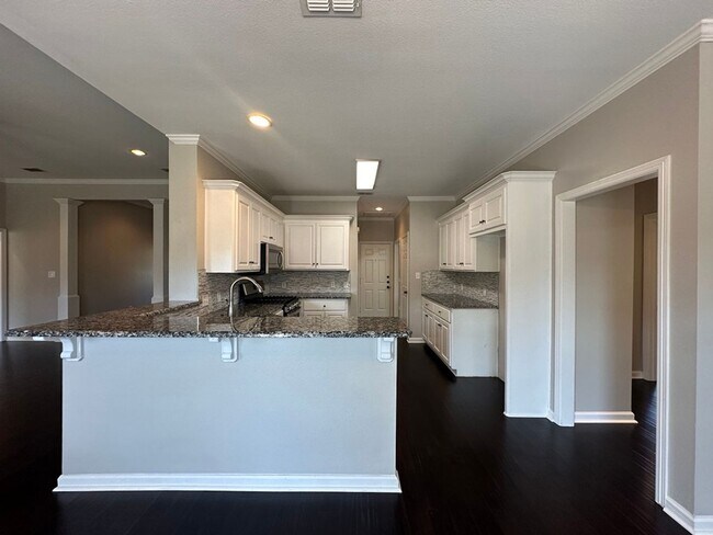 Building Photo - Stunning 4 Bed 3 Bath Home in WHISD!