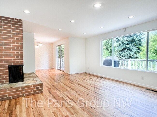 Building Photo - Lg Modern Midcentury on Thornton Creek * A...
