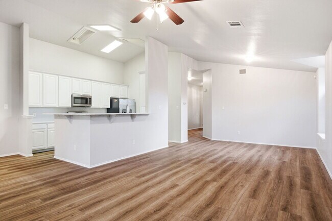 Building Photo - 16516 Fowler Mill Cove