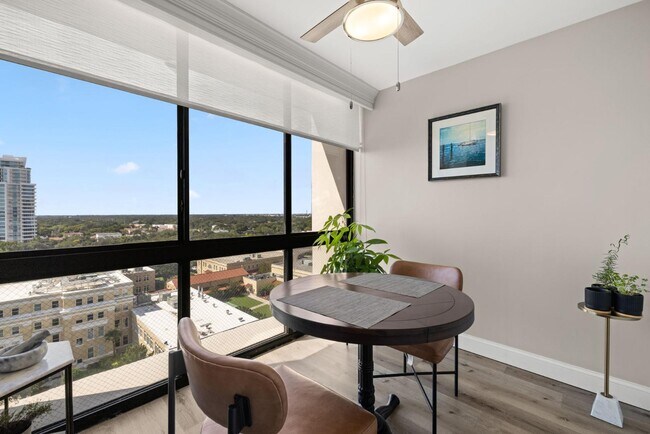 Building Photo - 3301 Bayshore Blvd