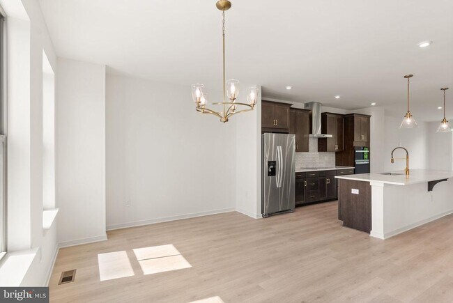 Building Photo - 6230 Folly Ln