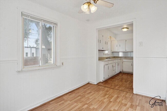 Building Photo - $1,350 - 3 Bed / 1 Bath House in Eastpointe