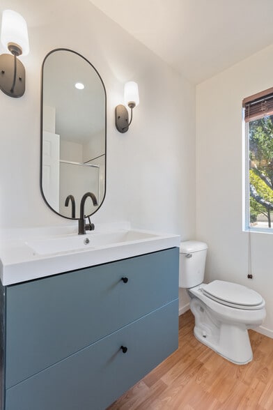 Guest House Bathroom - 11491 Sunshine Ter