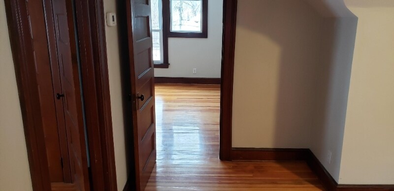 Building Photo - 230 S Main St