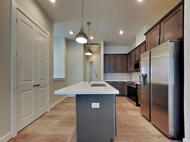 Building Photo - 2608 Upper Quinn Wy