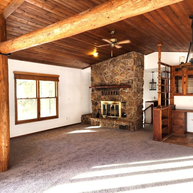 Building Photo - THREE BEDROOM, TWO BATH RUSTIC BEAUTY IN T...