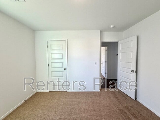 Building Photo - 1107 W Lawton Rd