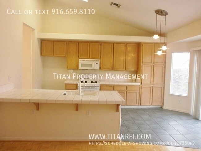 Building Photo - 8652 Meandering Way