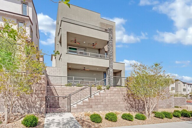 Building Photo - Newer West Summerlin Home With Pool, Spa a...