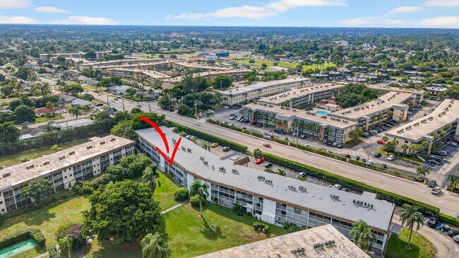 Building Photo - 2200 Springdale Blvd