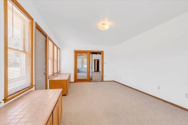 Building Photo - 21179 Hemlock St