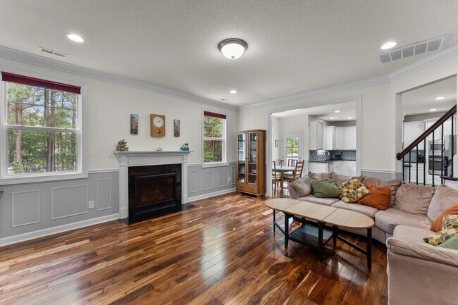 Building Photo - Newly built and beautiful property located...