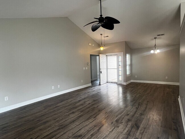 Building Photo - JULY SPECIAL !!! $150.00 OFF YOUR FIRST 2 ...