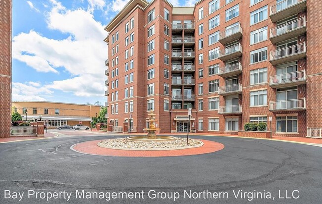 Building Photo - 4490 Market Commons Dr