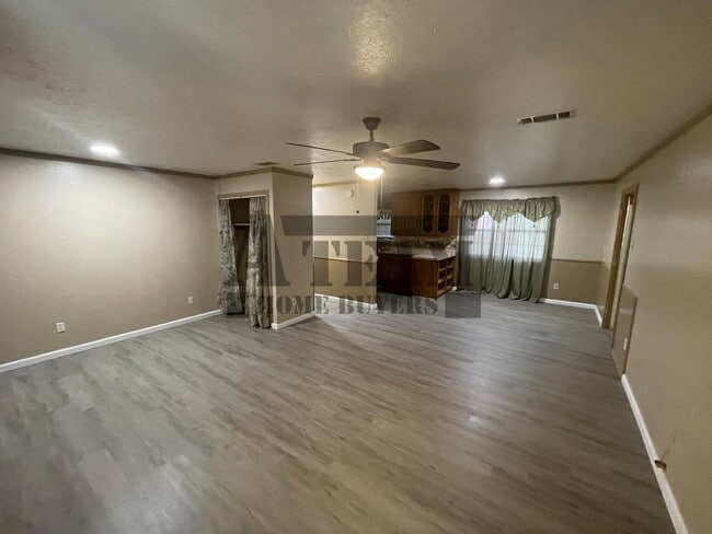 Building Photo - Cute 3 Bed 2 Bath for rent!