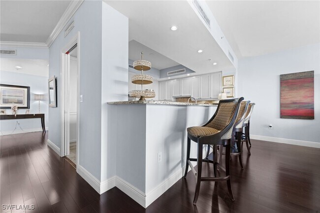 Building Photo - 1050 Borghese Ln