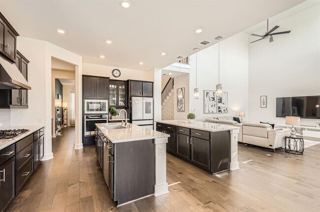 Building Photo - 4912 Risana Bend