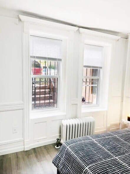 Building Photo - 224 W 135th St