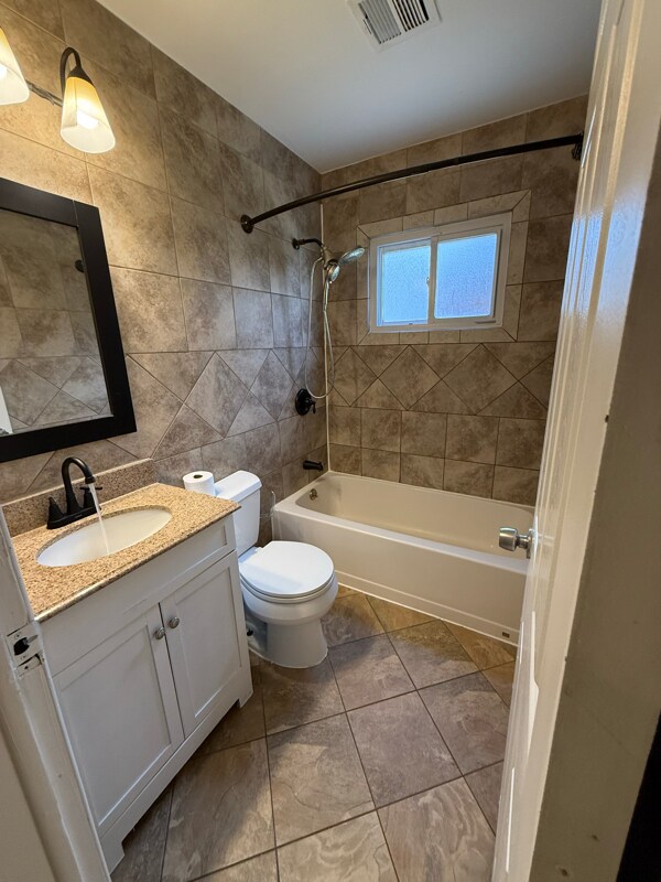 Building Photo - 21122 Annapolis St