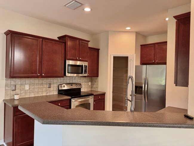 Building Photo - 5610 Kingletsound