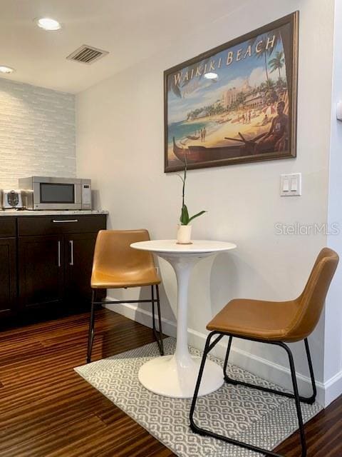 Building Photo - 125 5th Ave NE