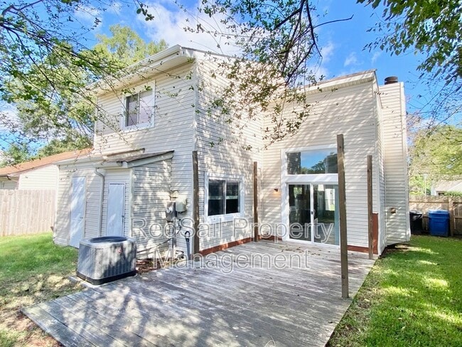 Building Photo - 3833 Foxglove Ct