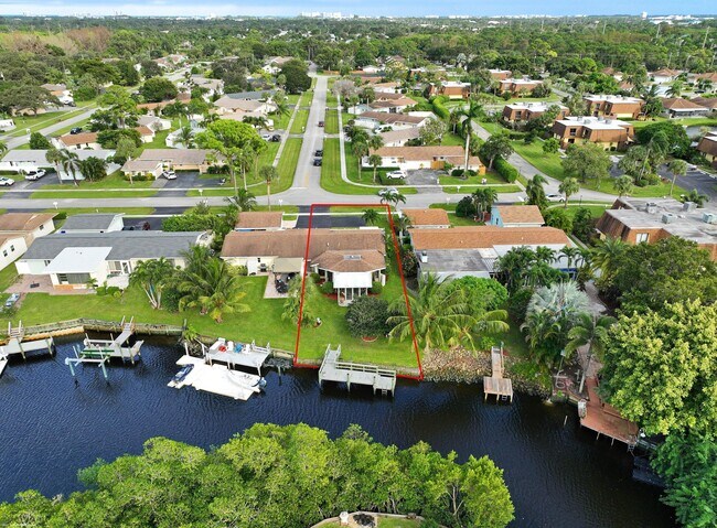 Building Photo - 208 Sims Creek Dr