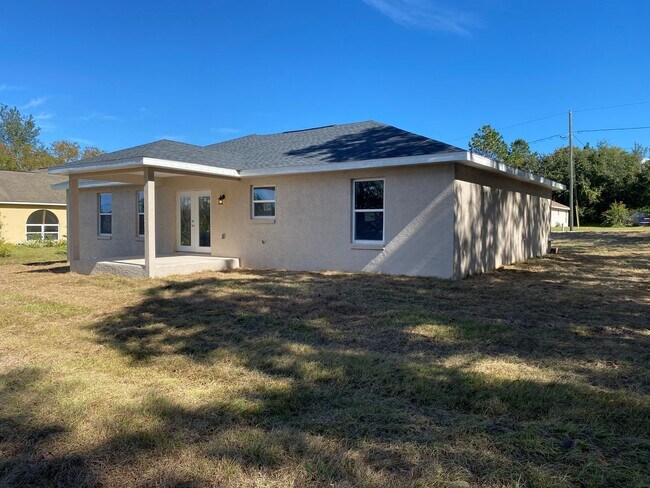 Building Photo - 10 Hemlock Cir Ct