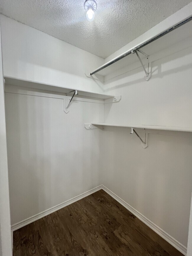 Building Photo - 6542 88th St