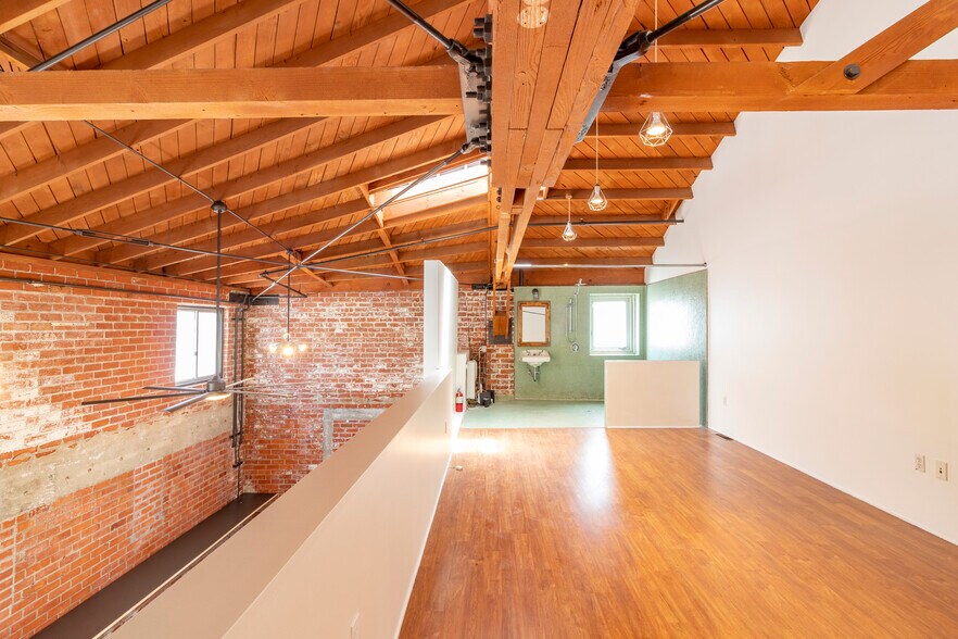 Building Photo - 2436 2nd St