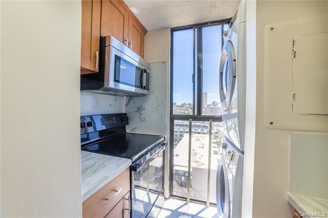 Building Photo - 1415 Liholiho St