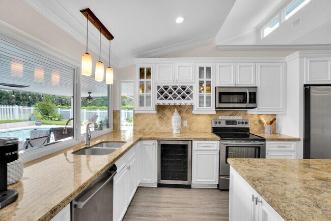 Building Photo - 3440 Rabbit Hollowe Cir