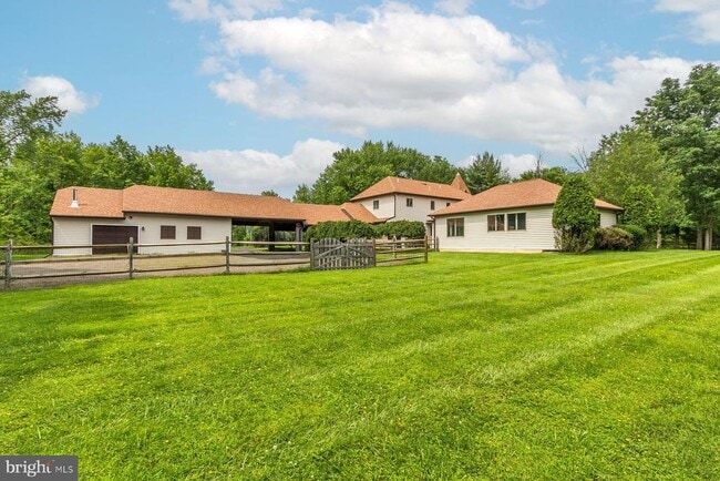 Building Photo - 125 Edison Furlong Rd