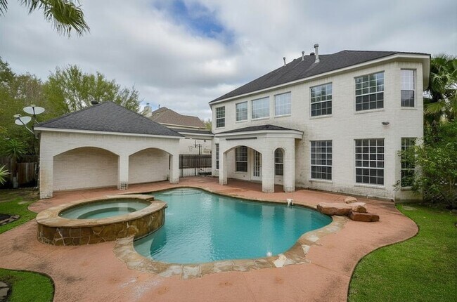 Building Photo - 3903 Pinesbury Dr
