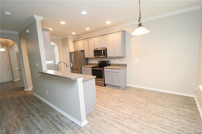 Building Photo - 805 Meeting Hall Dr