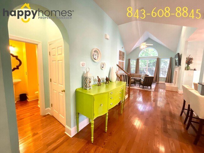 Building Photo - Gorgeous home in an ideal location on Daniel Island