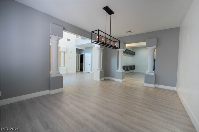 Building Photo - 4875 Impressario Ct