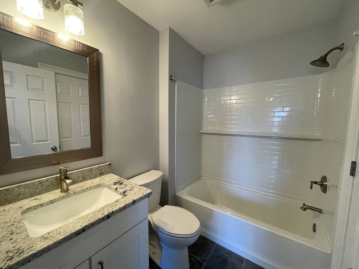 Building Photo - 8072 Wimbledon Dr