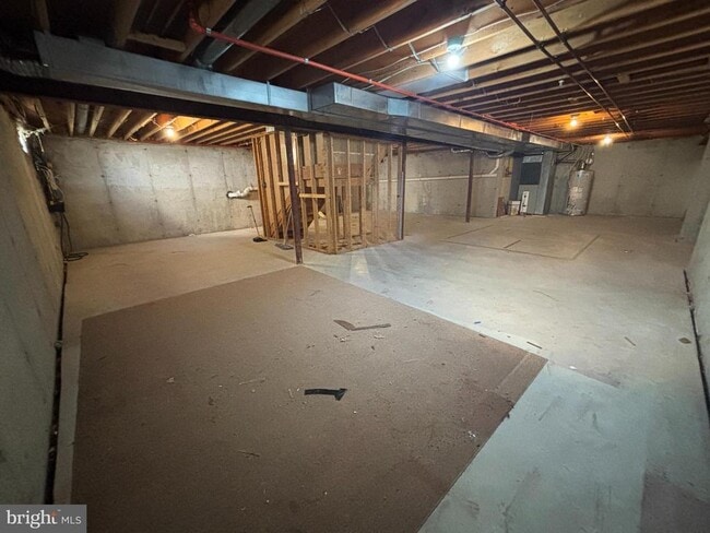 Building Photo - 721 Deer Creek Dr