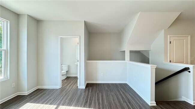 Building Photo - 1475 Creekside Cir NW