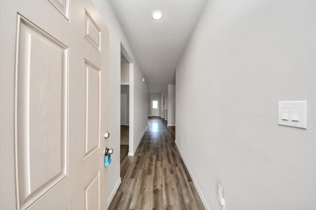 Building Photo - 13318 Villa Sola Dr