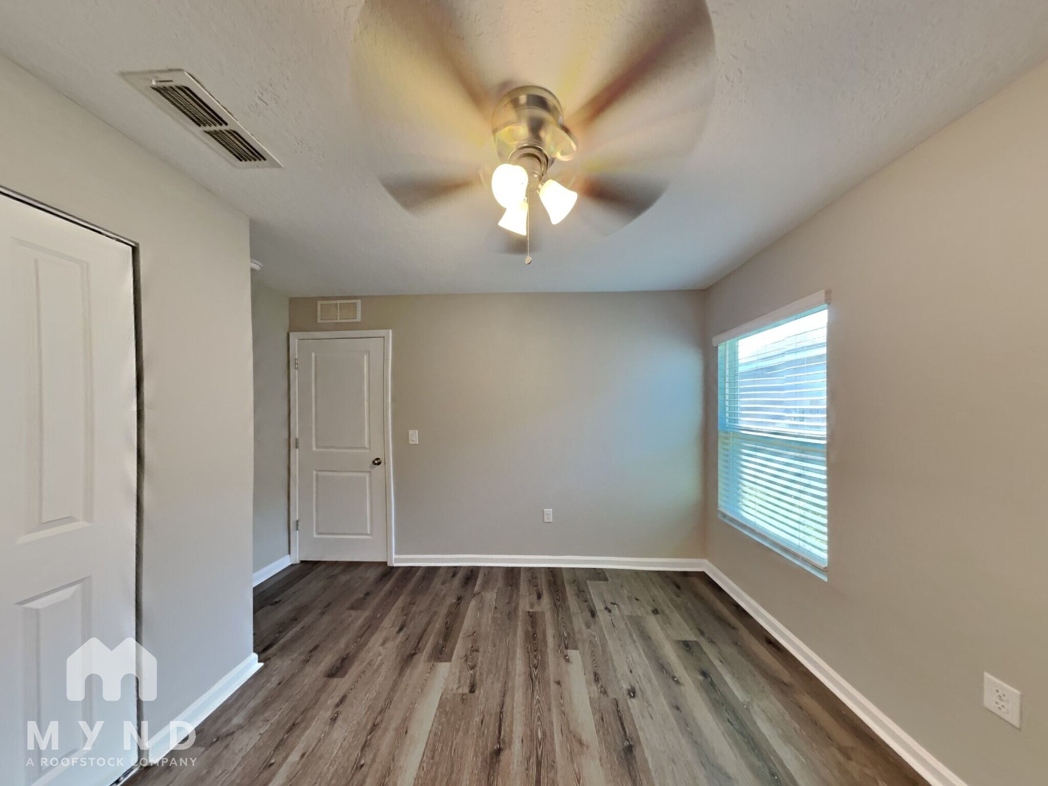 Building Photo - 12372 Cherry Bluff Dr