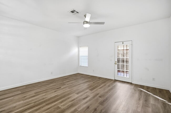 Building Photo - 18804 N 33rd Dr