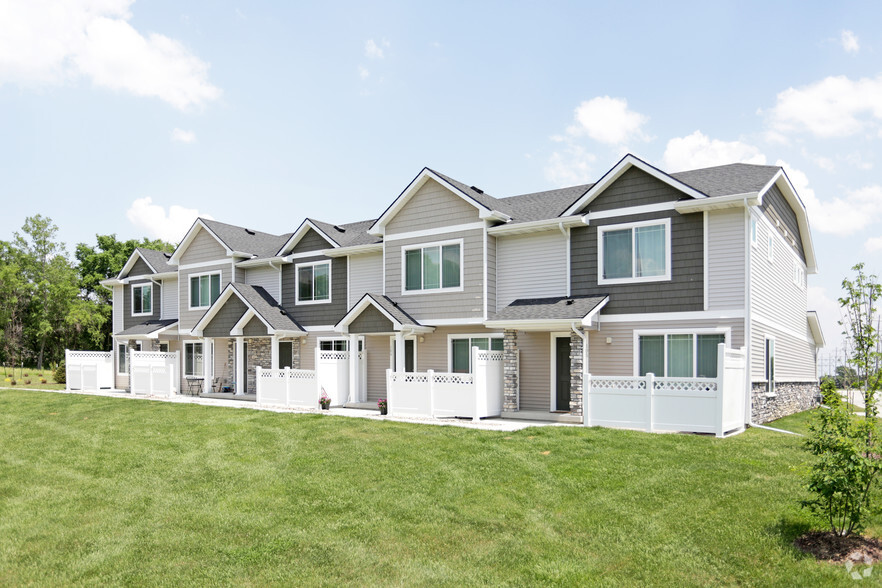 Primary Photo - Delavan Townhomes