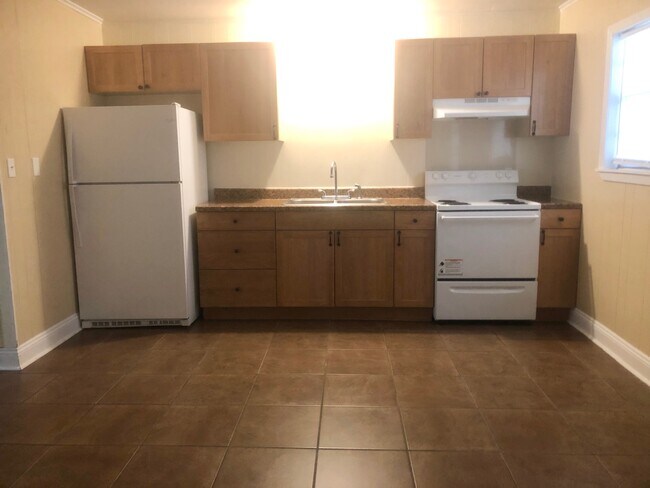 Building Photo - 43334 Happywoods Rd Exd