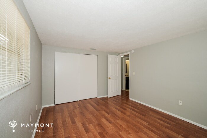 Building Photo - 9231 St Regis Ln