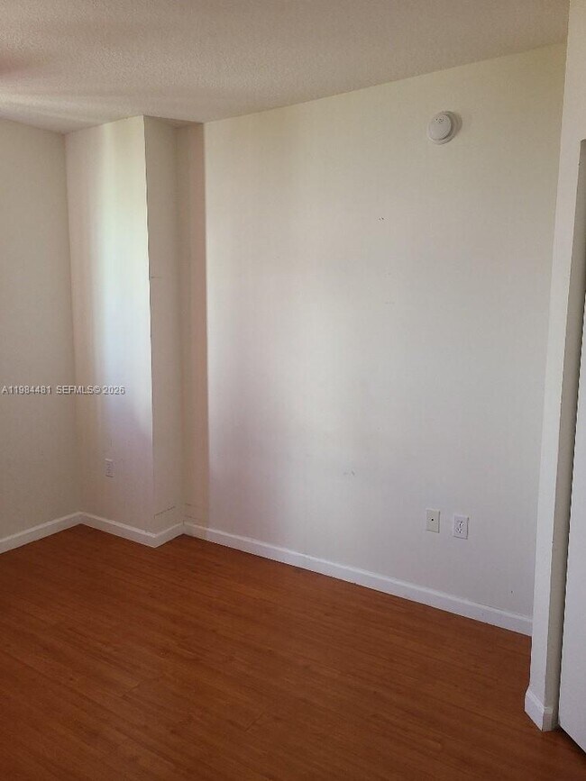 Building Photo - 18800 NE 29th Ave