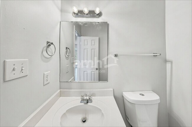 Building Photo - 14842 Jerpoint Abby Dr